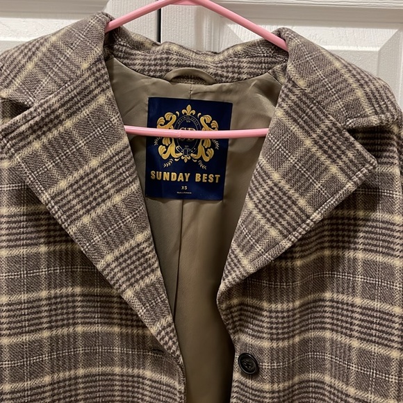 Aritzia Sunday Best Princeville Coat - Picture 2 of 2